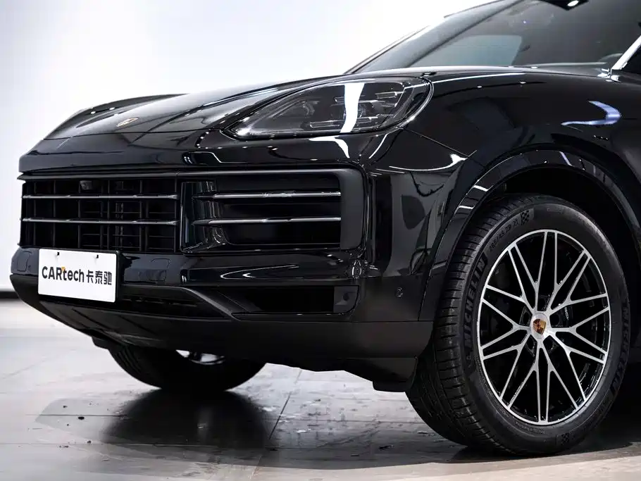 Porsche Cayenne — миниатюра 8