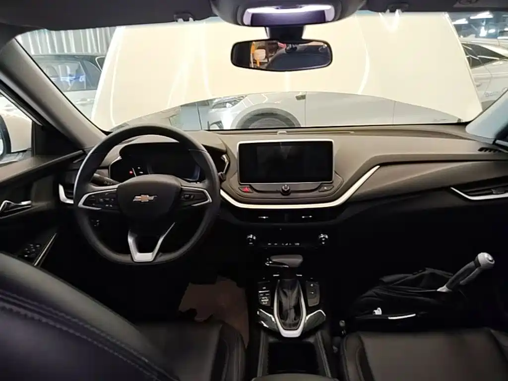 Chevrolet Menlo — миниатюра 10