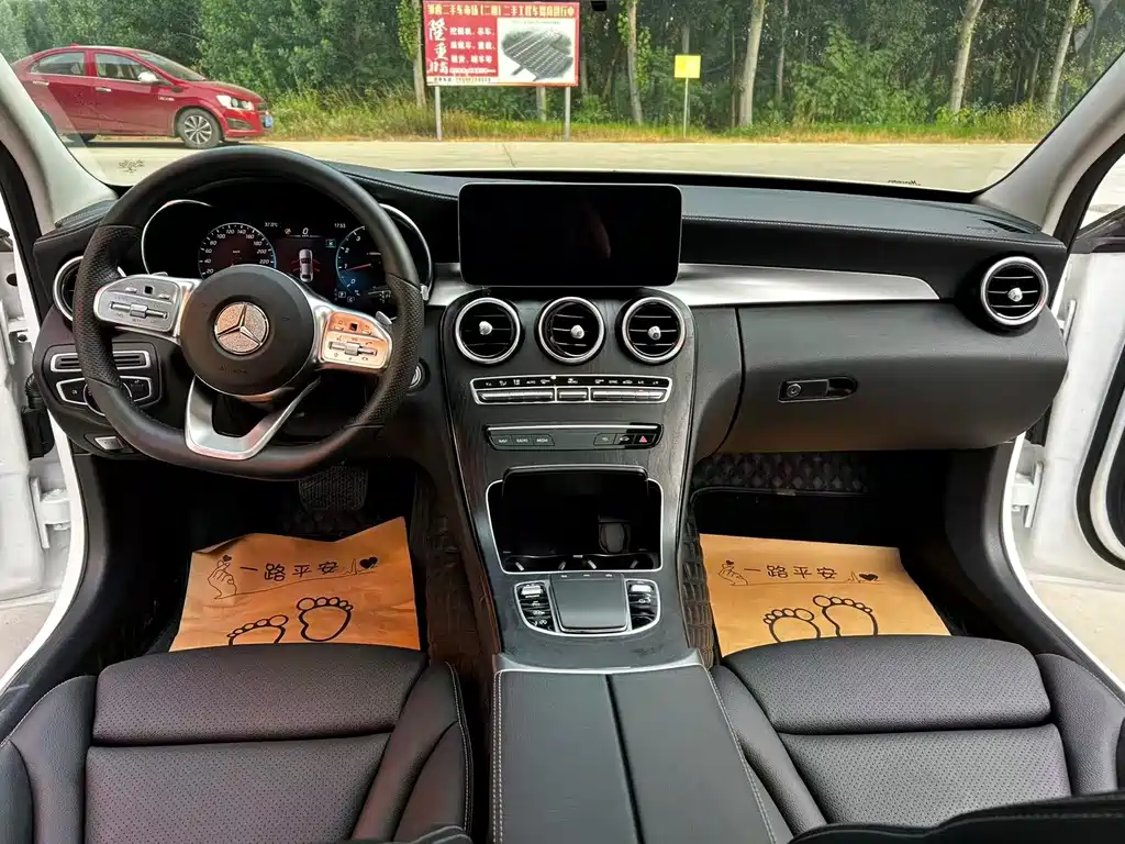 Mercedes-Benz C-Class — миниатюра 9