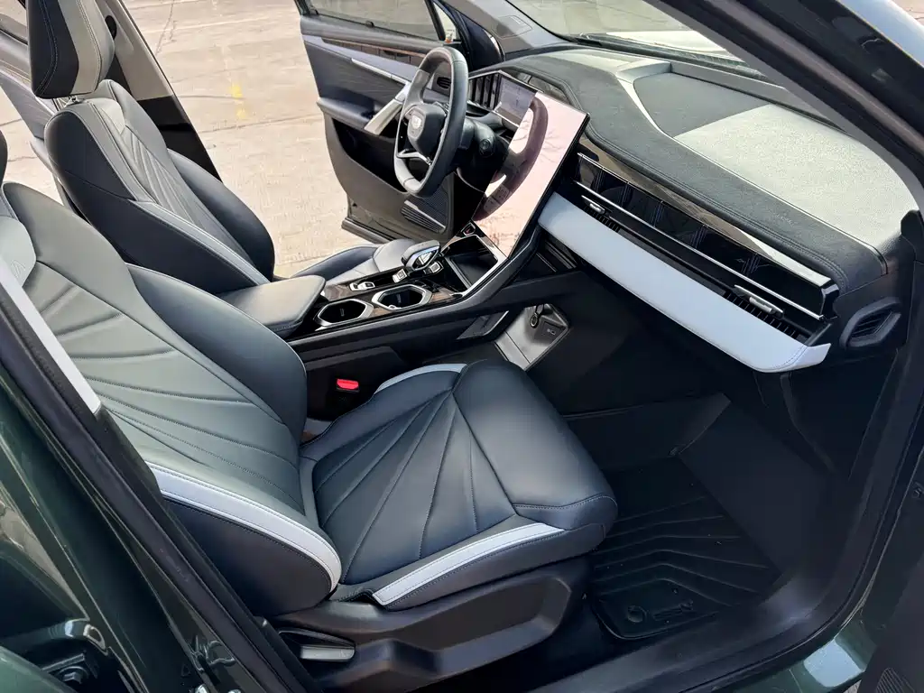 GEELY AUTOMOBILE BOYUE L