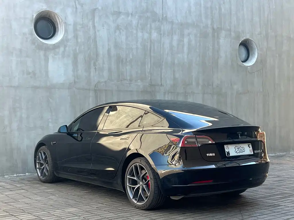 Tesla Model 3 — фотографии объявления, Фото 25
