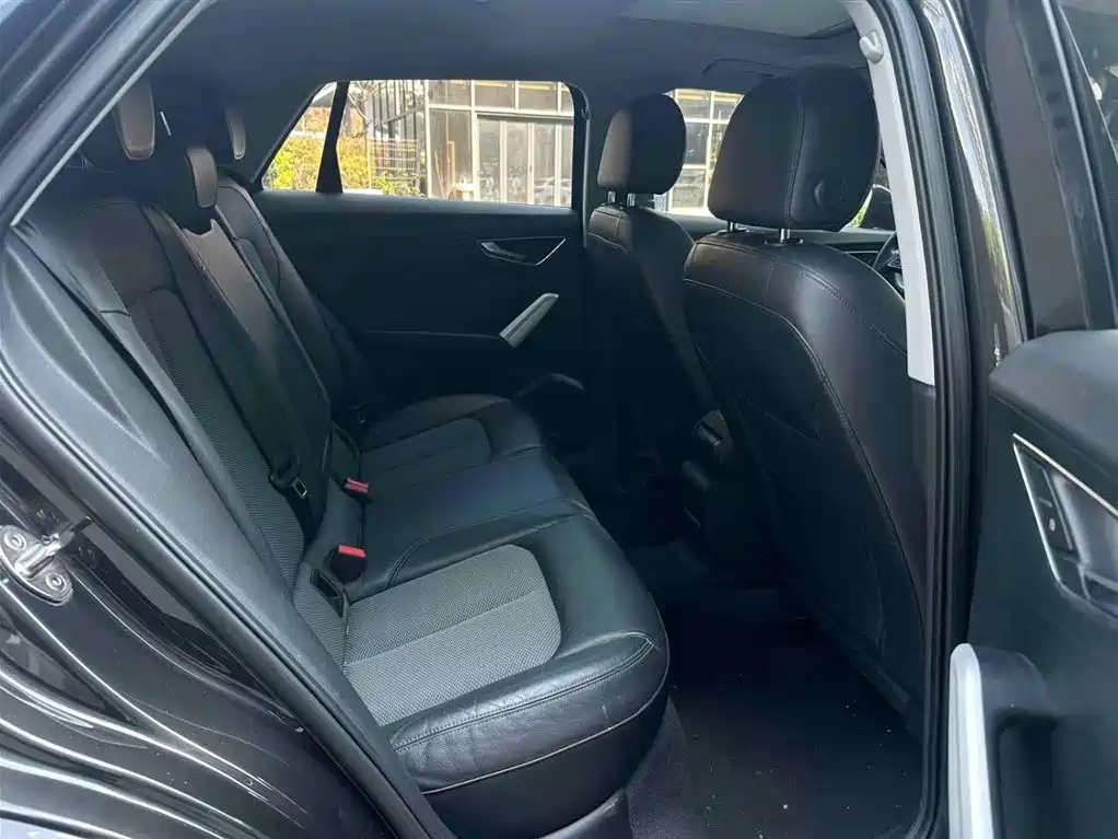 Audi Q2L — миниатюра 8