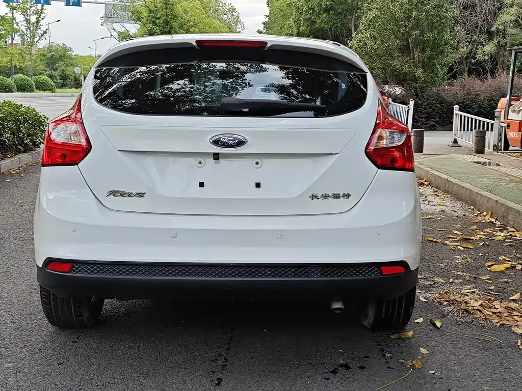 Ford Focus — миниатюра 6