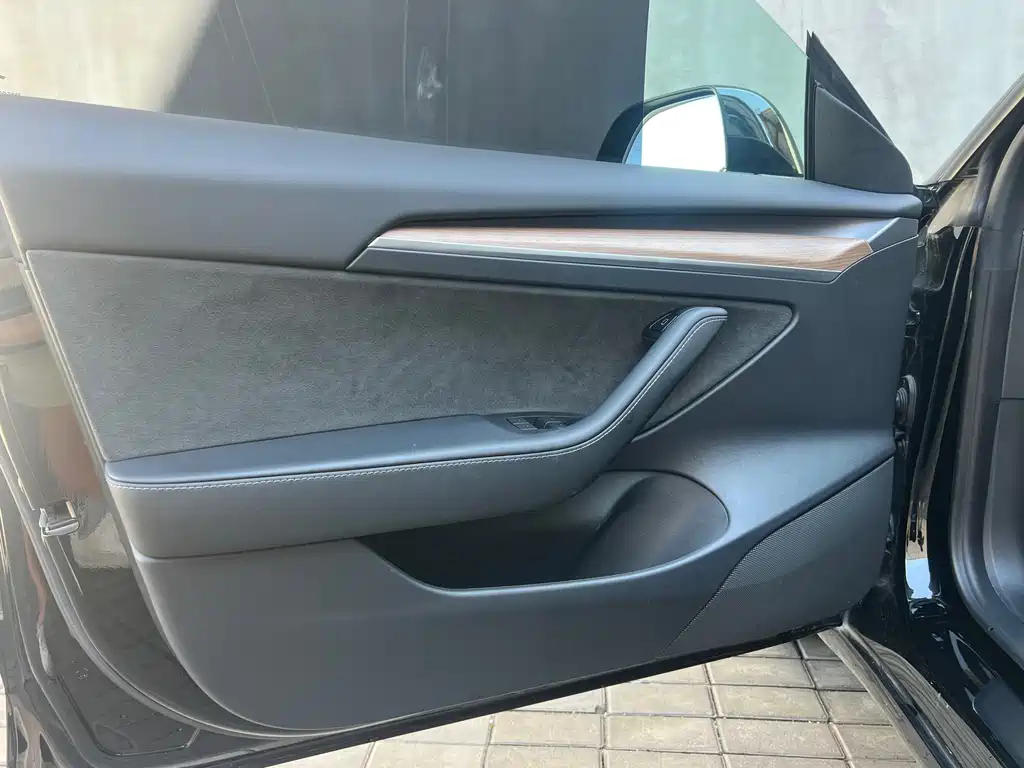 Tesla Model 3 — фотографии объявления, Фото 16