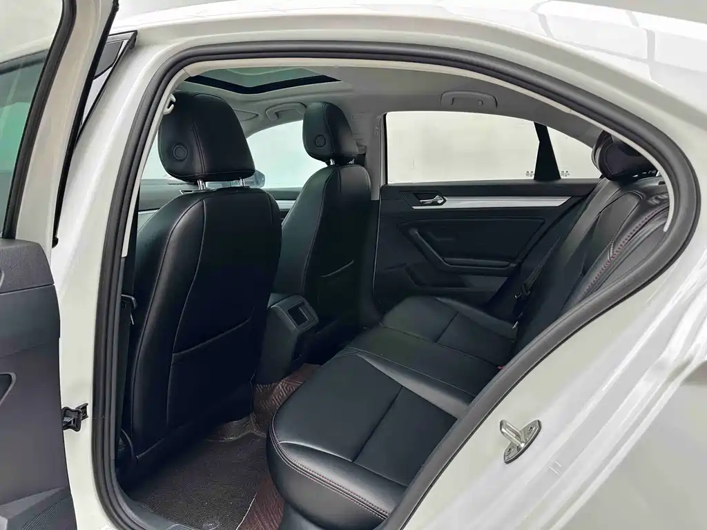Volkswagen Lamando — миниатюра 11