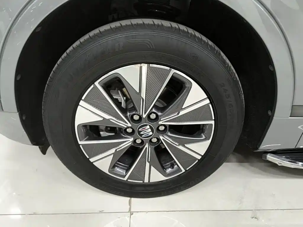 Buick E5 — миниатюра 23