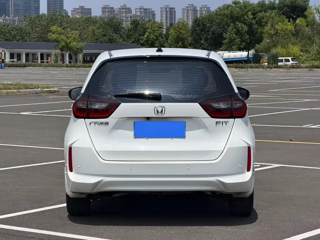 Honda Fit — миниатюра 4