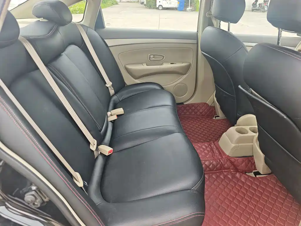 Nissan Sylphy — миниатюра 8