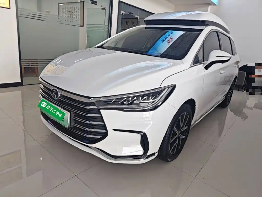 BYD MAX New Energy — миниатюра 2