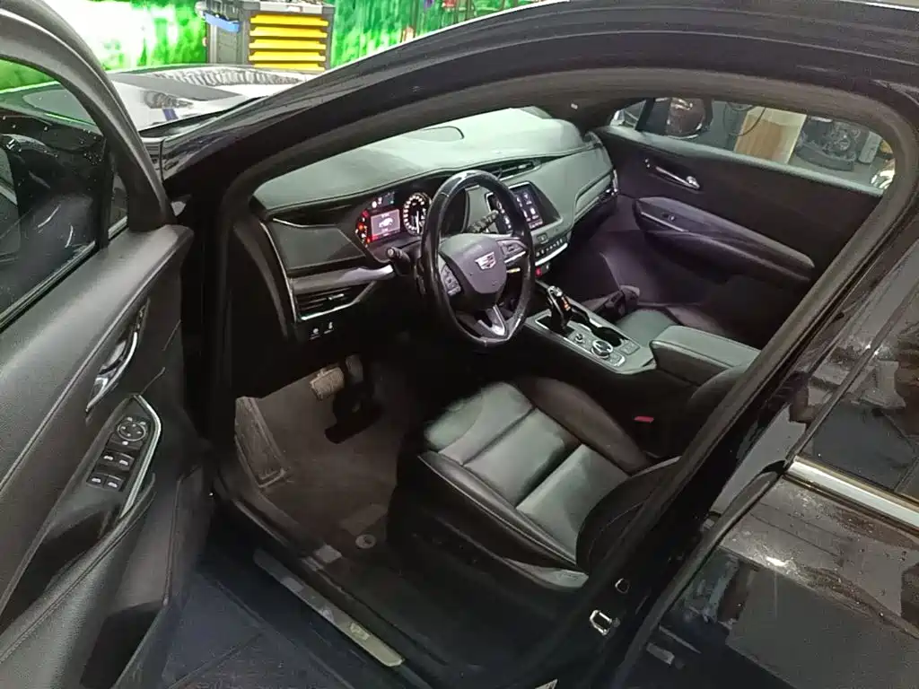 Cadillac XT4 — миниатюра 16