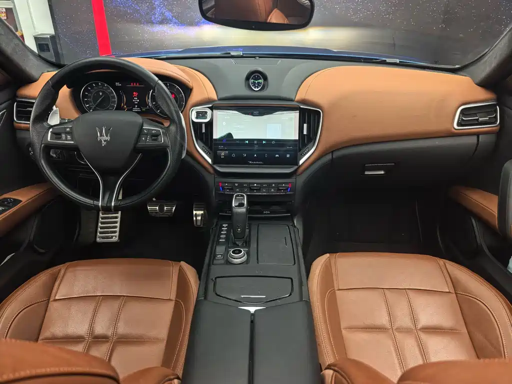 Maserati Ghibli — миниатюра 30