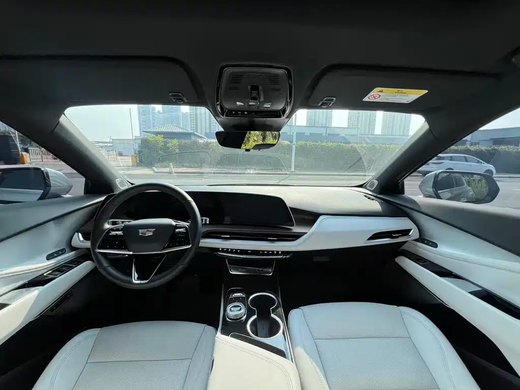Cadillac GT4 — миниатюра 31