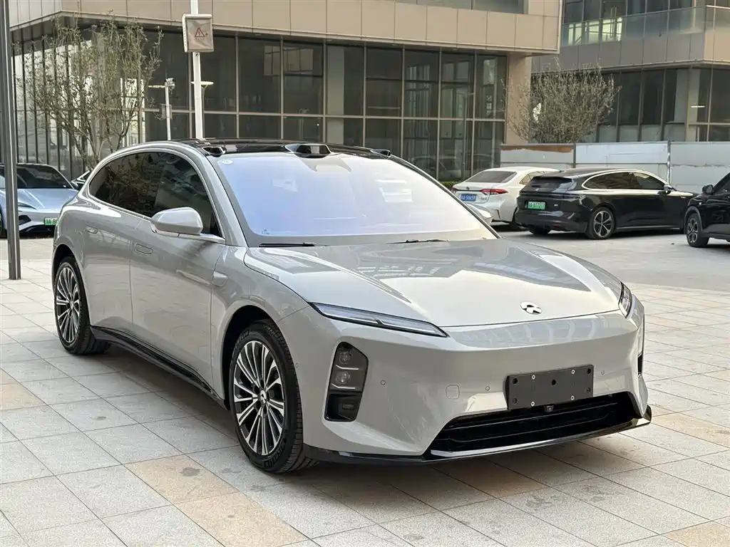 NIO NIO ET5T