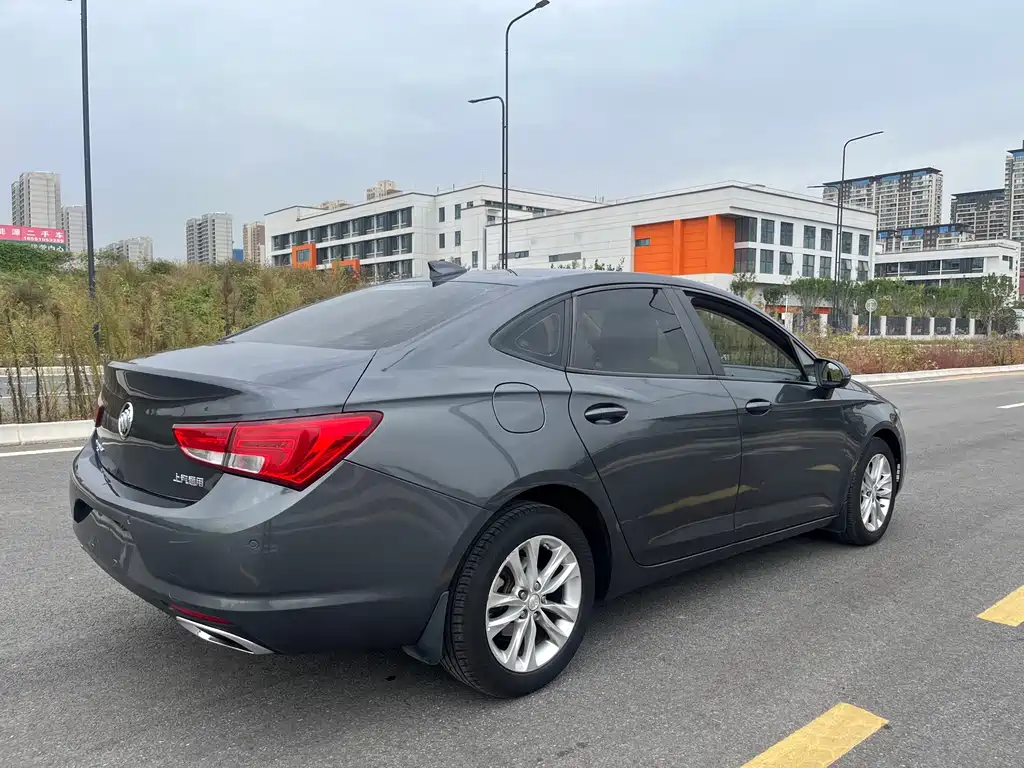 Buick Verano — миниатюра 5