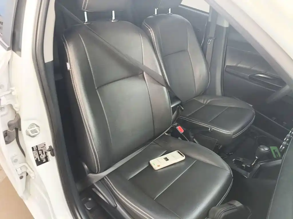 Toyota Yaris L — миниатюра 25