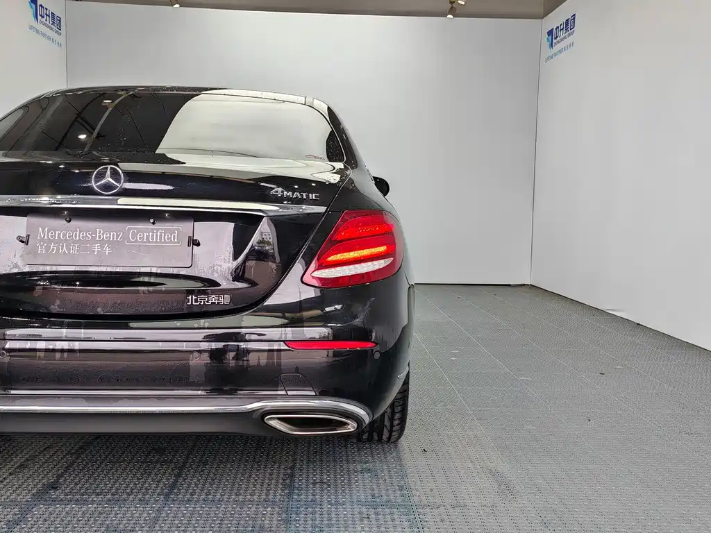 Mercedes-Benz E-Class — миниатюра 20