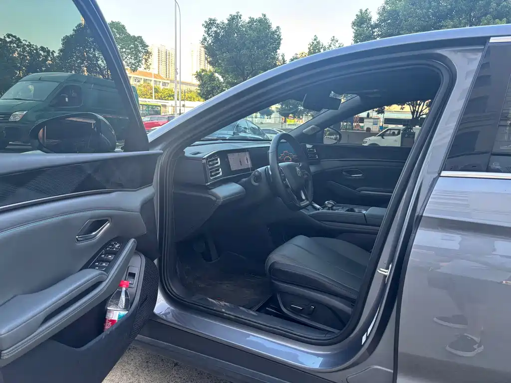 BYD Qin L — миниатюра 10