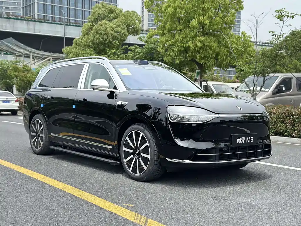 Aito M9 2025 Ultra 52kWh 6 мест (192 ）