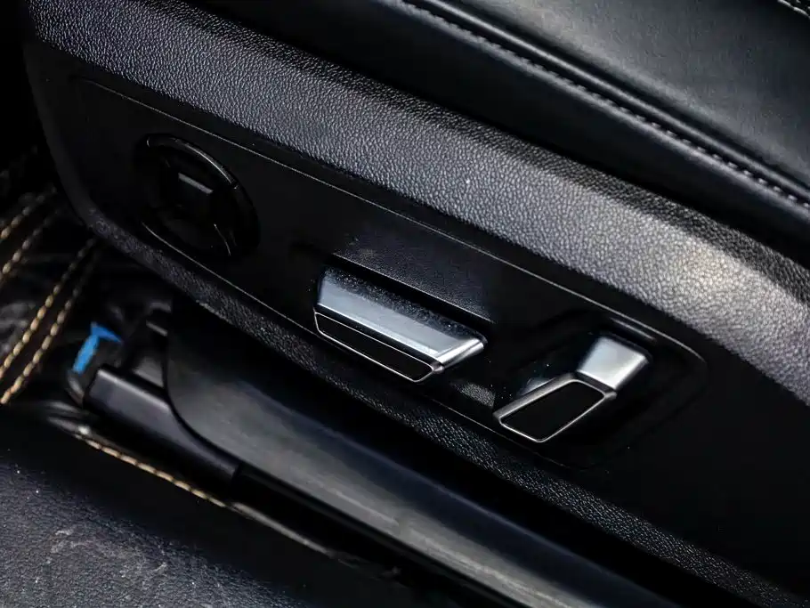 Audi A6L — миниатюра 13