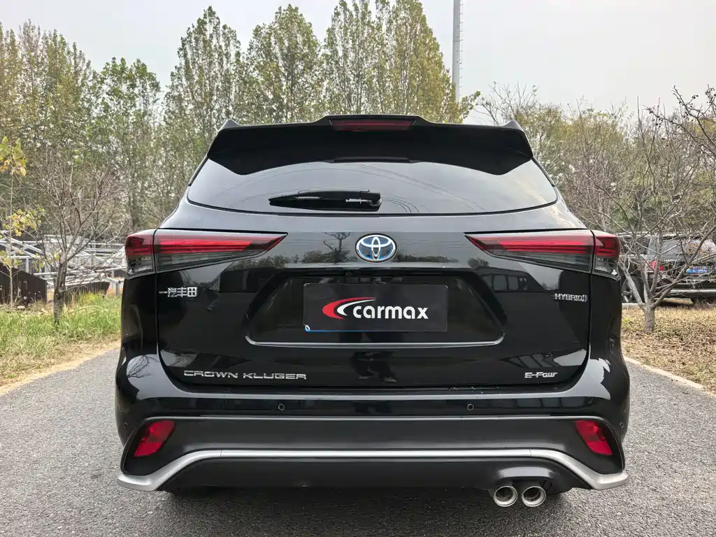 Toyota Crown Kluger — миниатюра 5