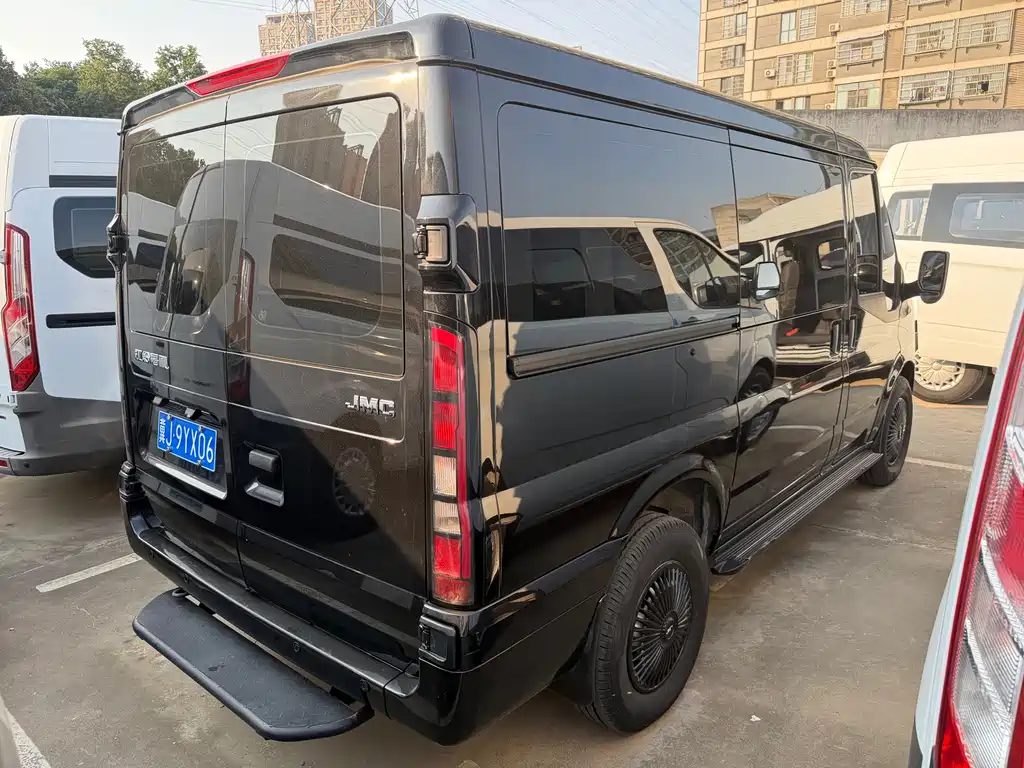 JMC JMC Fushun — миниатюра 9
