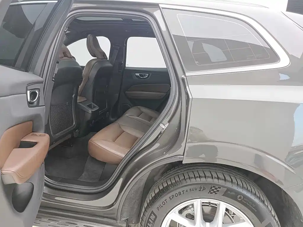 Volvo XC60 — миниатюра 16