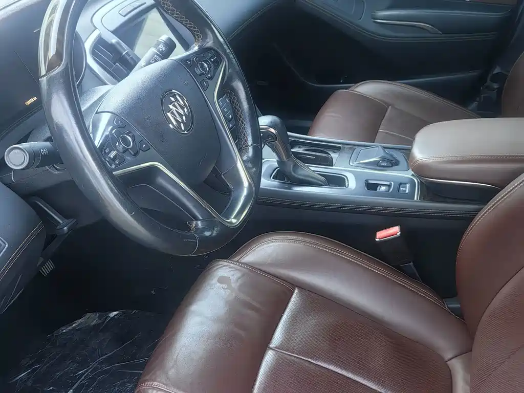 Buick LaCrosse — миниатюра 9