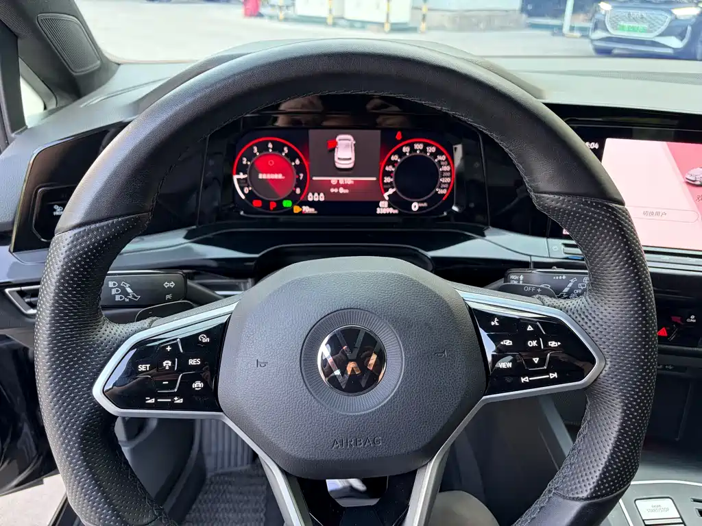 Volkswagen Golf — миниатюра 13