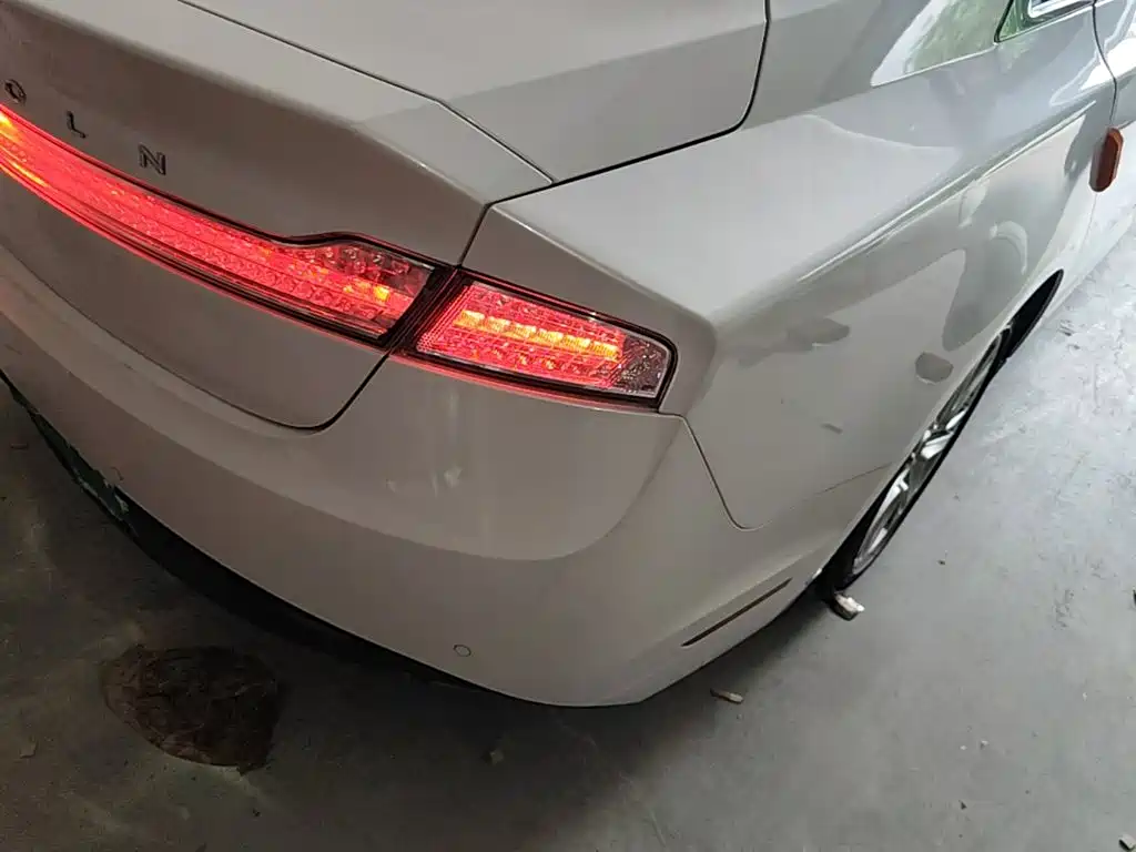 Lincoln MKZ — миниатюра 8