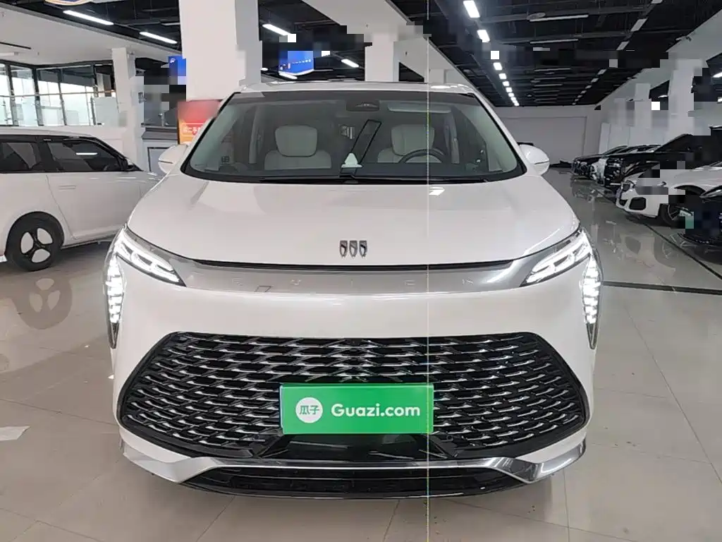 Buick Century 2023 2.0T мест