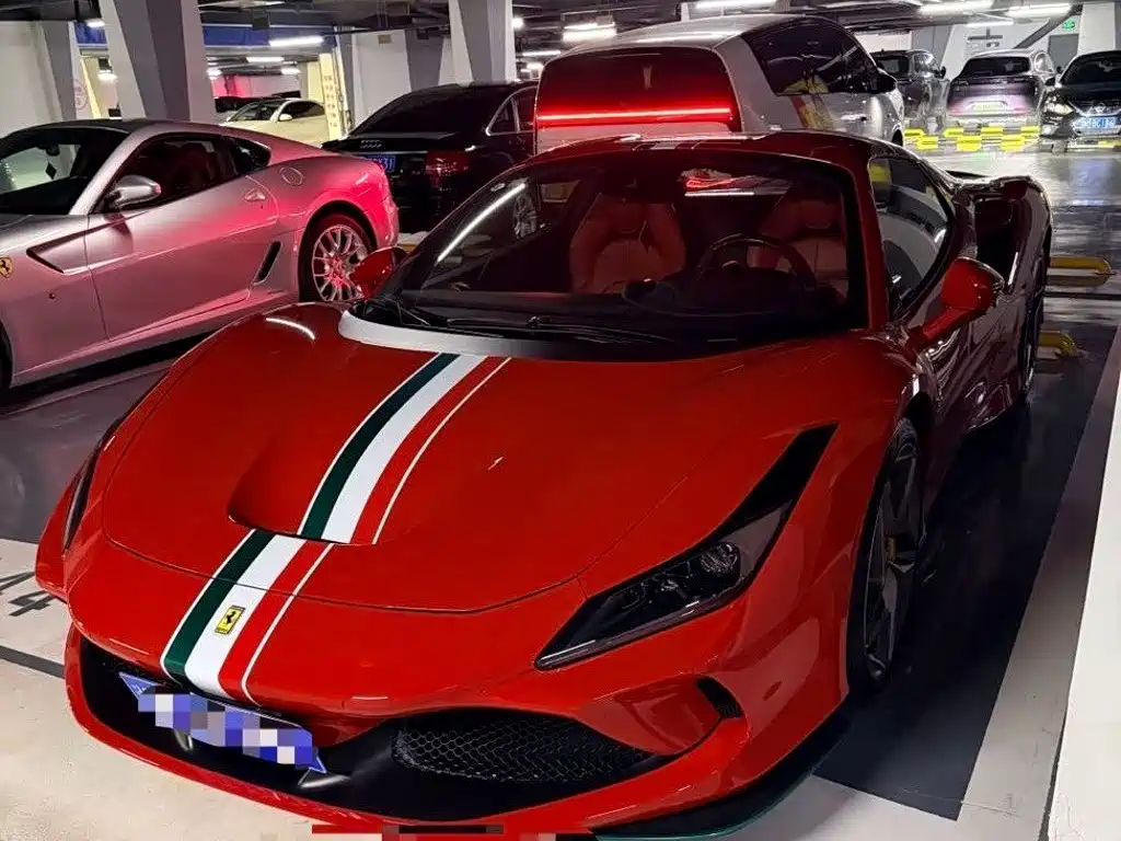 Ferrari F8