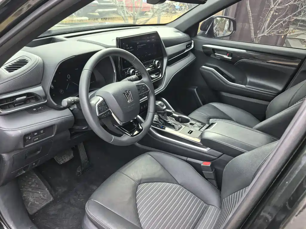 Toyota Crown Kluger — миниатюра 7