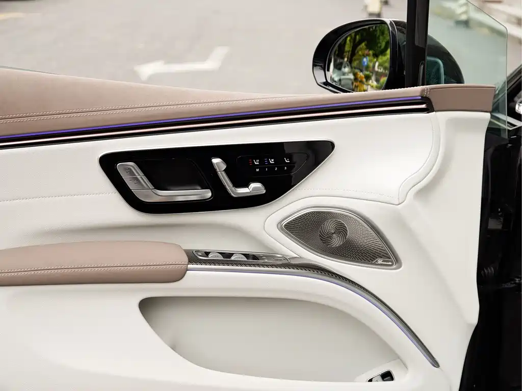 Mercedes-Benz EQS AMG — миниатюра 18