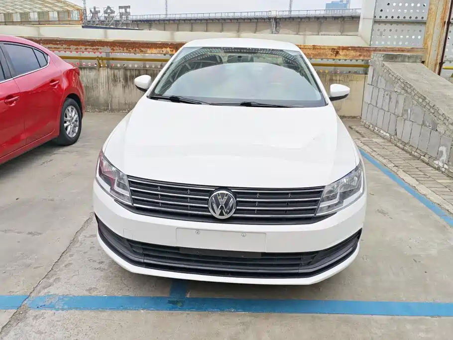 Volkswagen Lavida — миниатюра 2