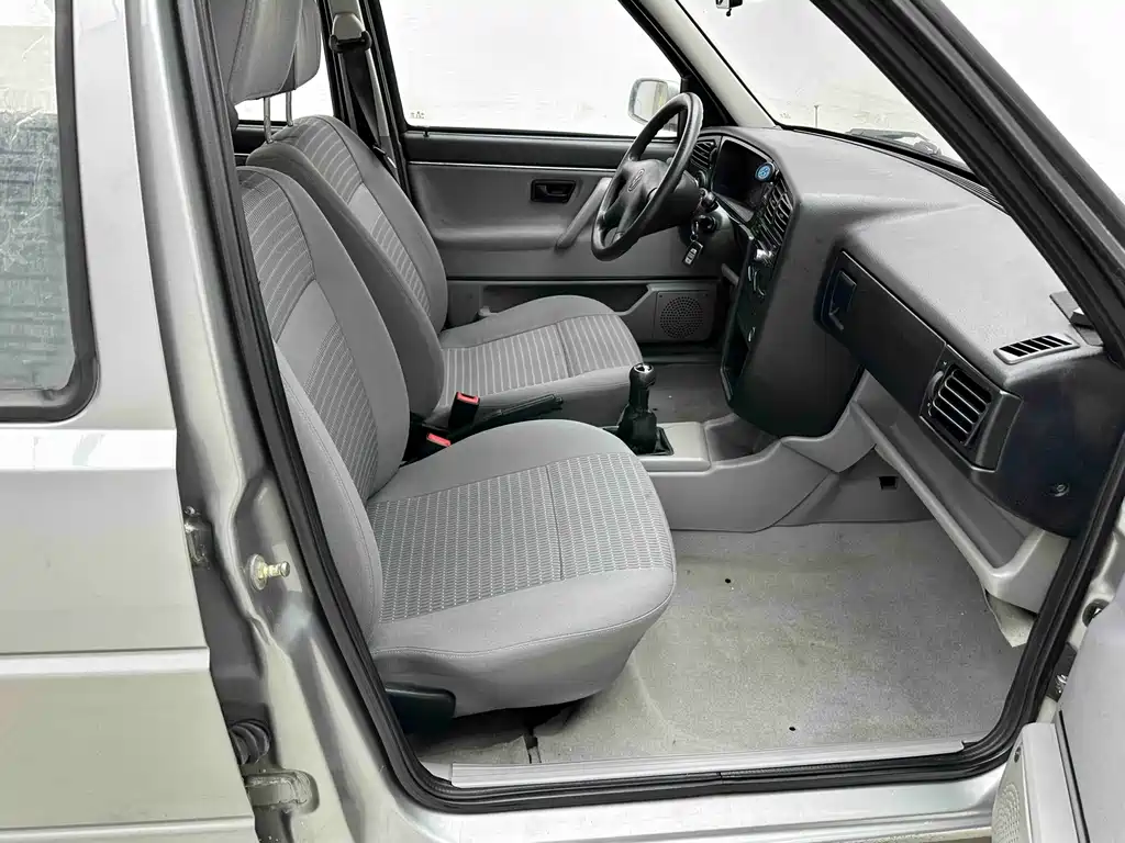 Volkswagen Jetta — миниатюра 15