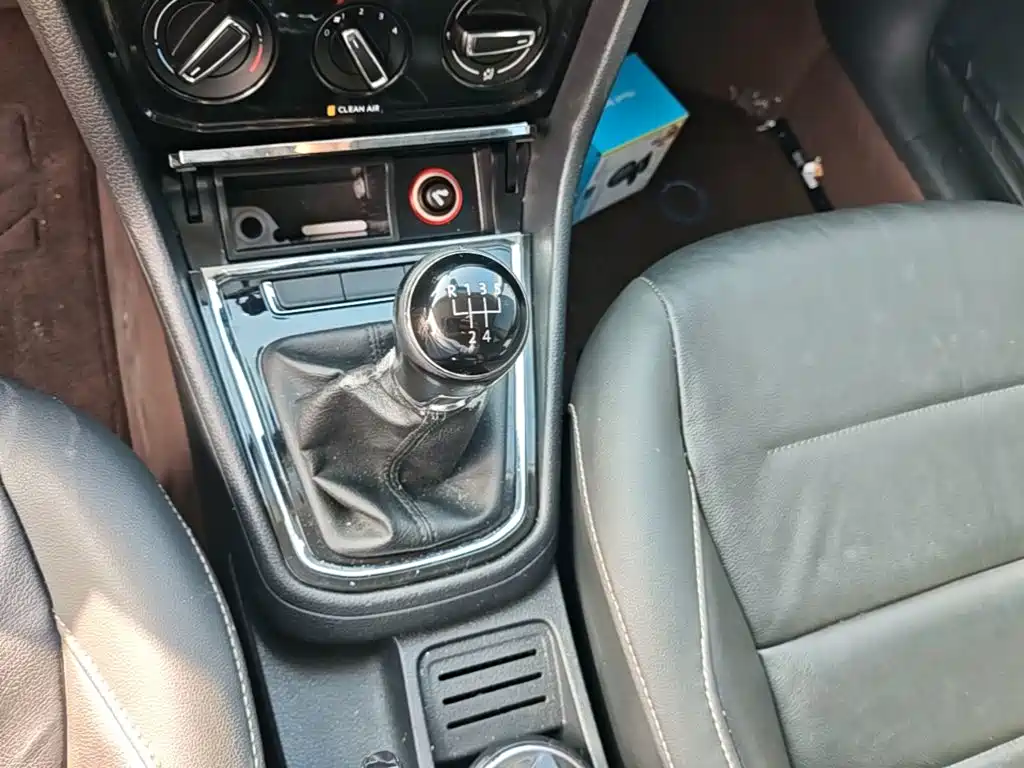 Volkswagen Bora — миниатюра 14