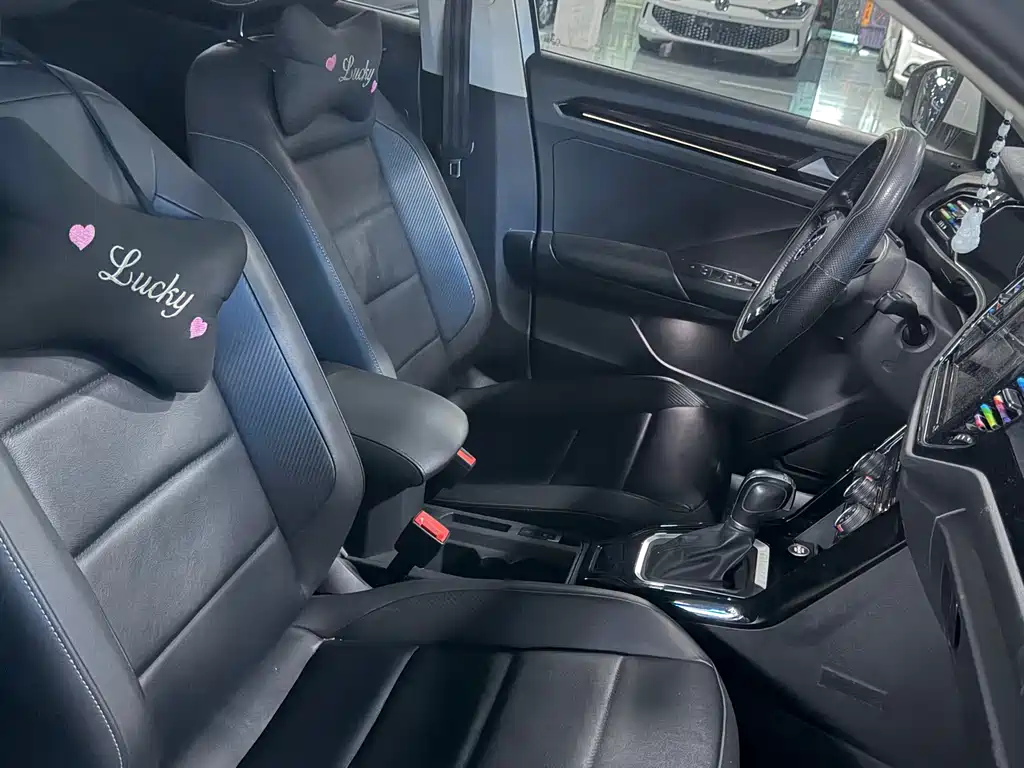 Volkswagen T-Roc 2019 280TSI DSG Comfort V
