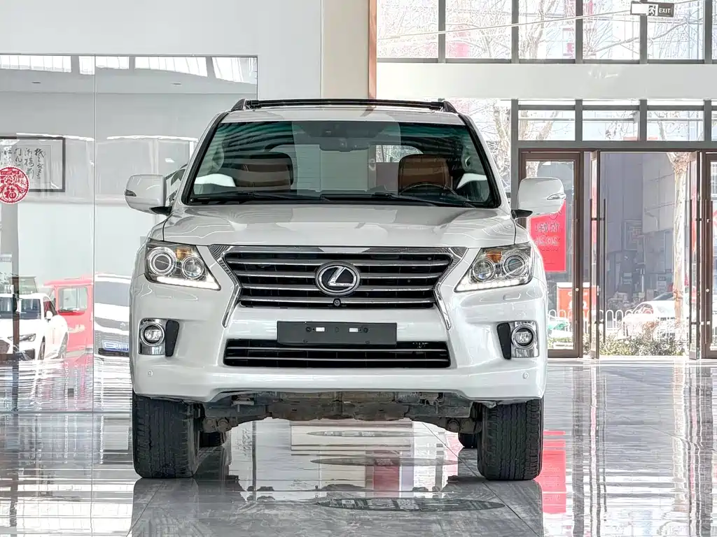 Lexus LX 2013 570