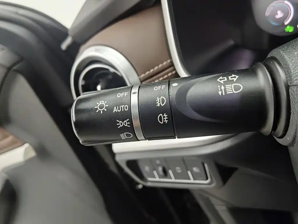 Wey Wey VV6 — миниатюра 21