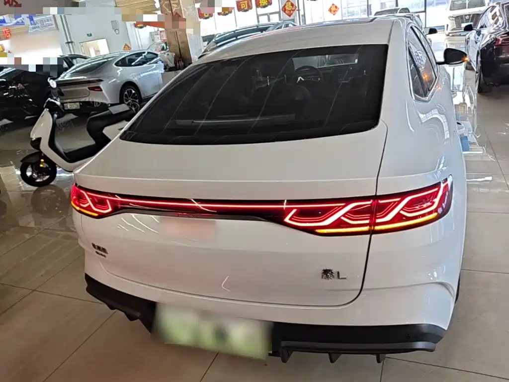 BYD Qin L — миниатюра 6