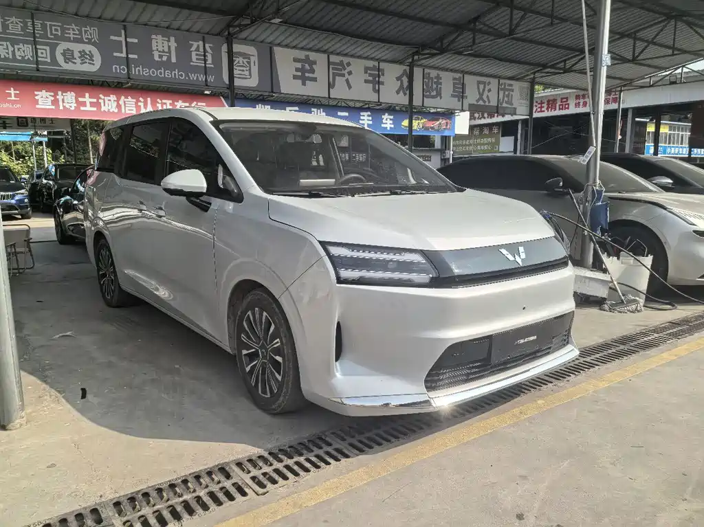 Wuling Xingguang 730 New Energy — миниатюра 3