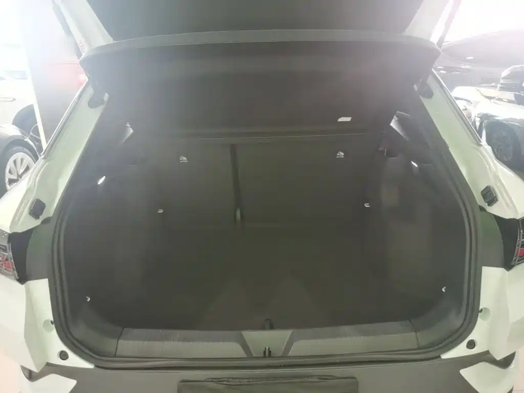 Volkswagen ID.4 Crozz — миниатюра 19