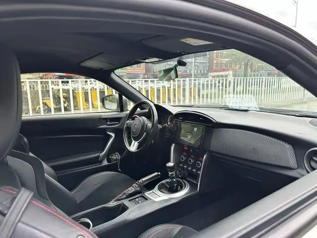 Toyota 86 — миниатюра 6