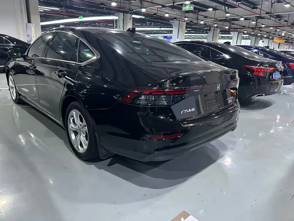 Honda Accord — миниатюра 15