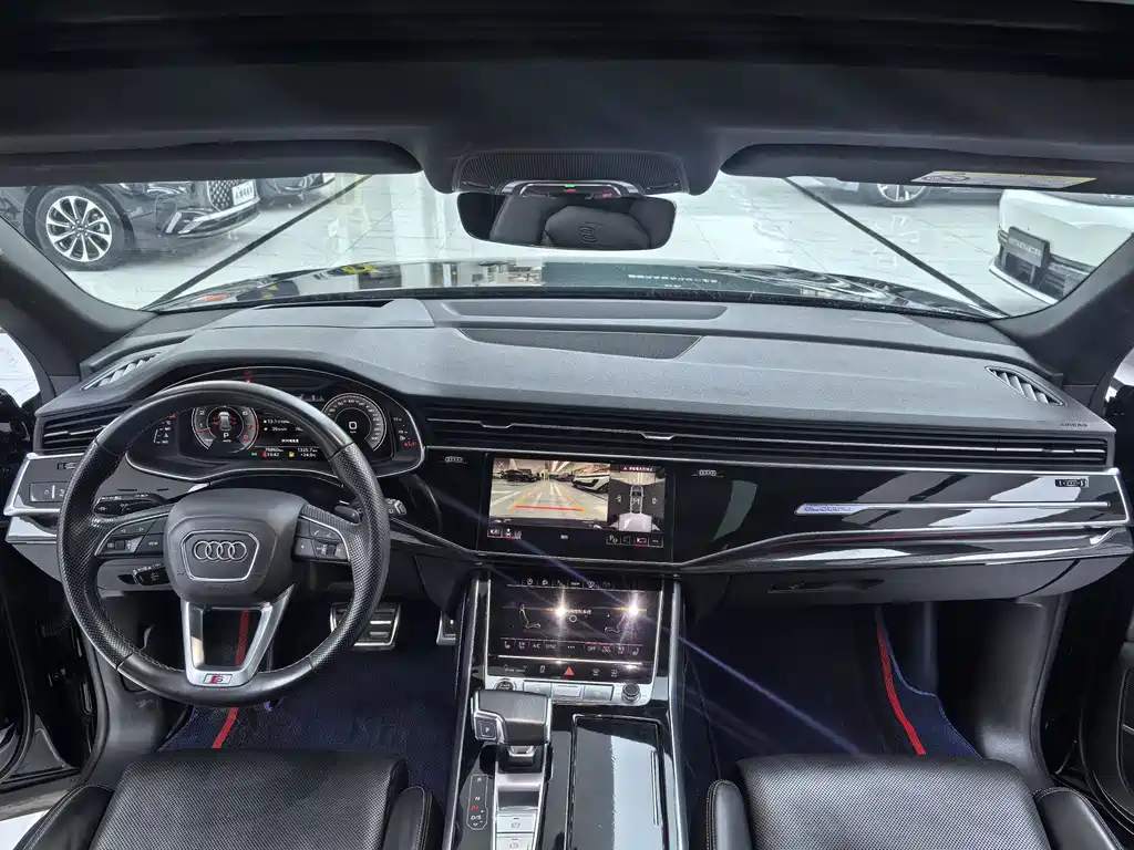 Audi Q8 — миниатюра 7