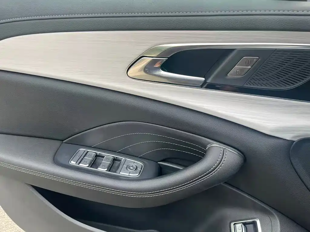 Hongqi Hongqi H5 PHEV — миниатюра 15