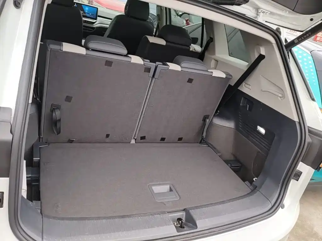 Volkswagen ID.6 Crozz — миниатюра 19
