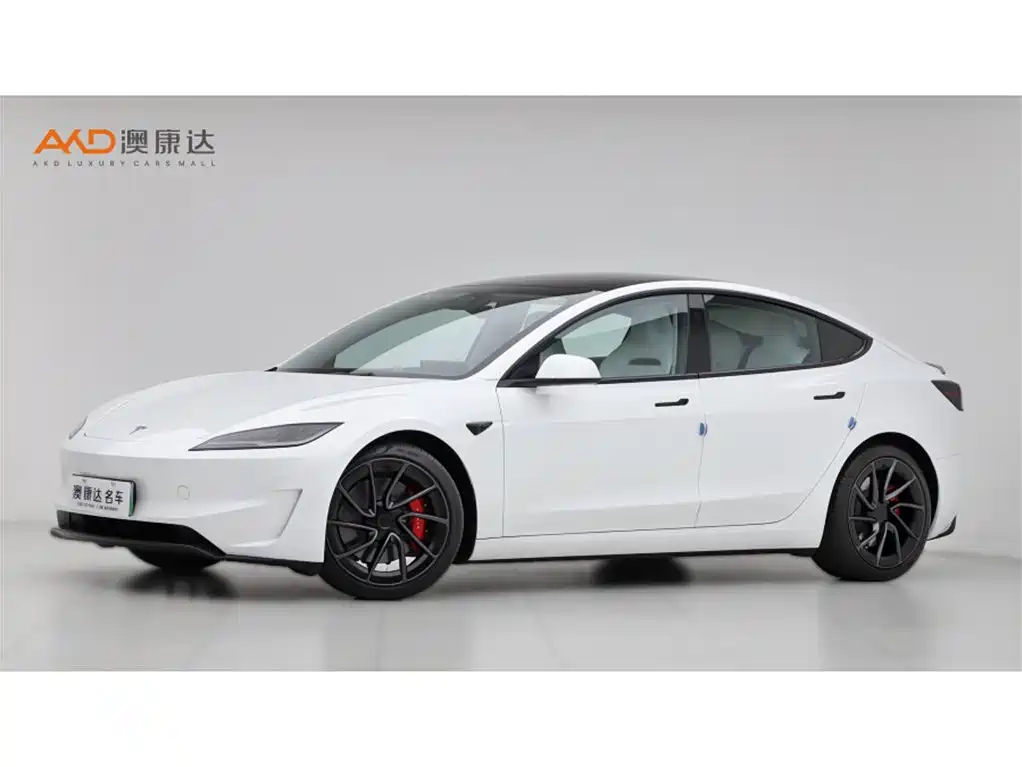 Tesla Model 3 2024