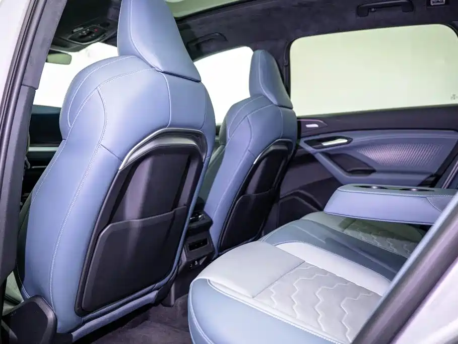 Audi Q6L e-tron — миниатюра 15