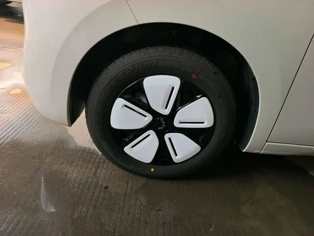 Wuling MINIEV — миниатюра 25